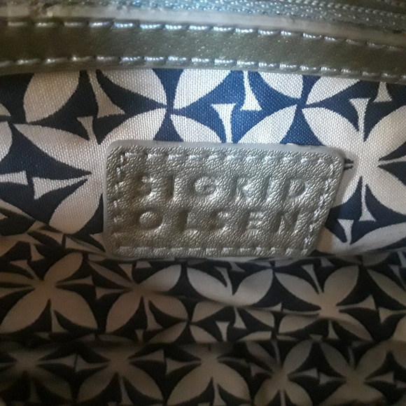 Sigrid Olsen Gold Patent Leather Shoulder Bag - Picture 4 of 7